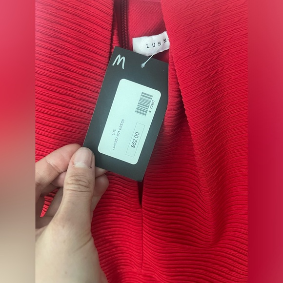 Be a 🔥smoke show🔥 in this red dress! - Picture 5 of 6